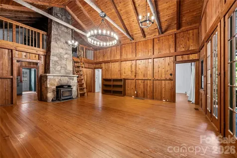 150 Indian Cave Park Road Hendersonville NC 28739