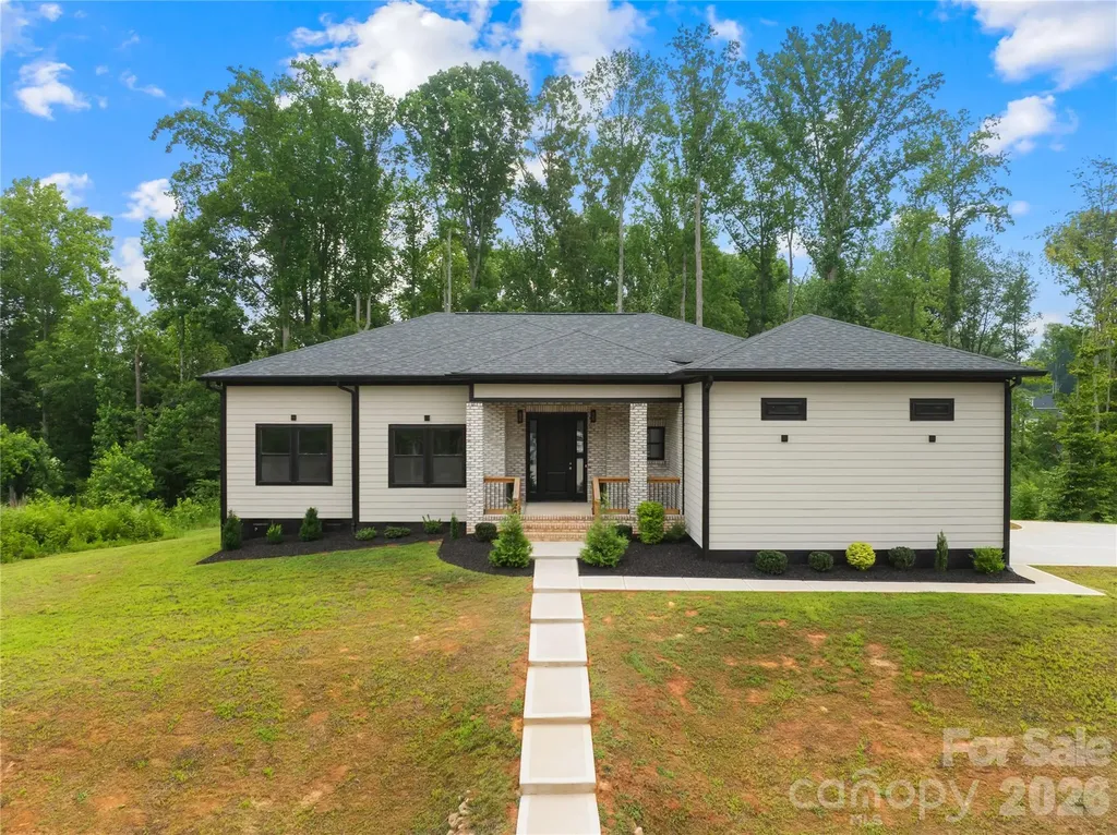 2004 Plain Field Drive Bessemer City NC 28016