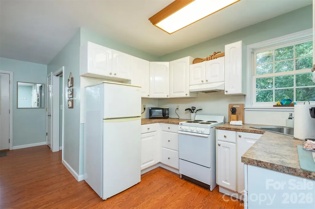 223 Davidson Road Swannanoa NC 28778