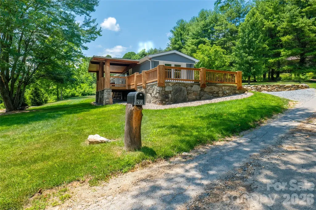 203 Justice Drive Clyde NC 28721
