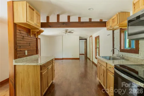203 Justice Drive Clyde NC 28721