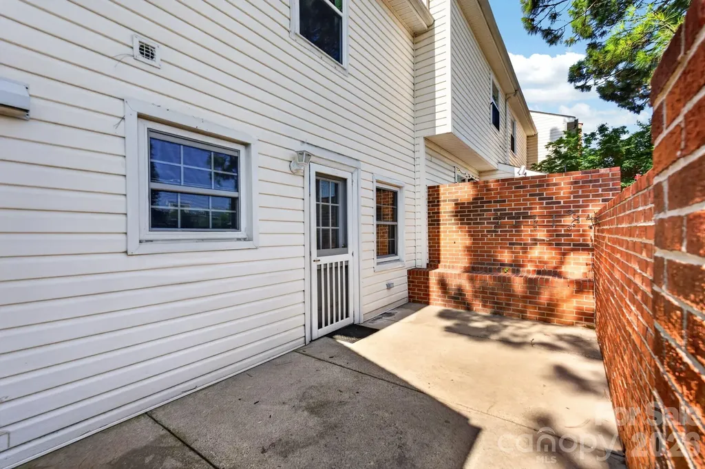 8904 Hunter Ridge Drive Charlotte NC 28226