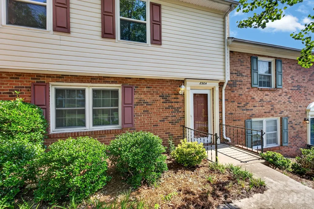 8904 Hunter Ridge Drive Charlotte NC 28226
