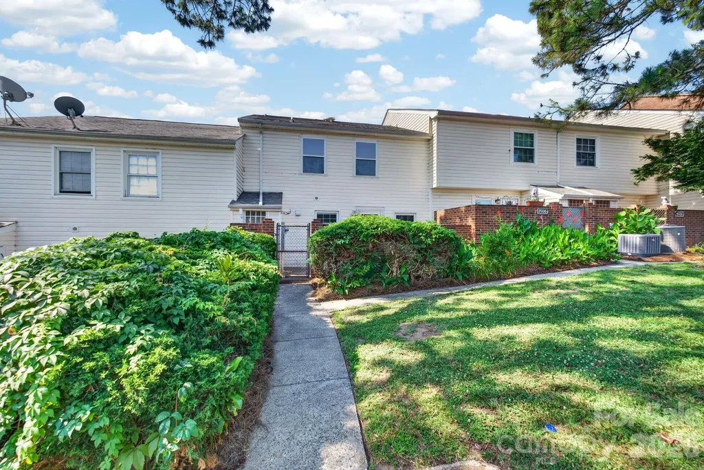 8904 Hunter Ridge Drive Charlotte NC 28226