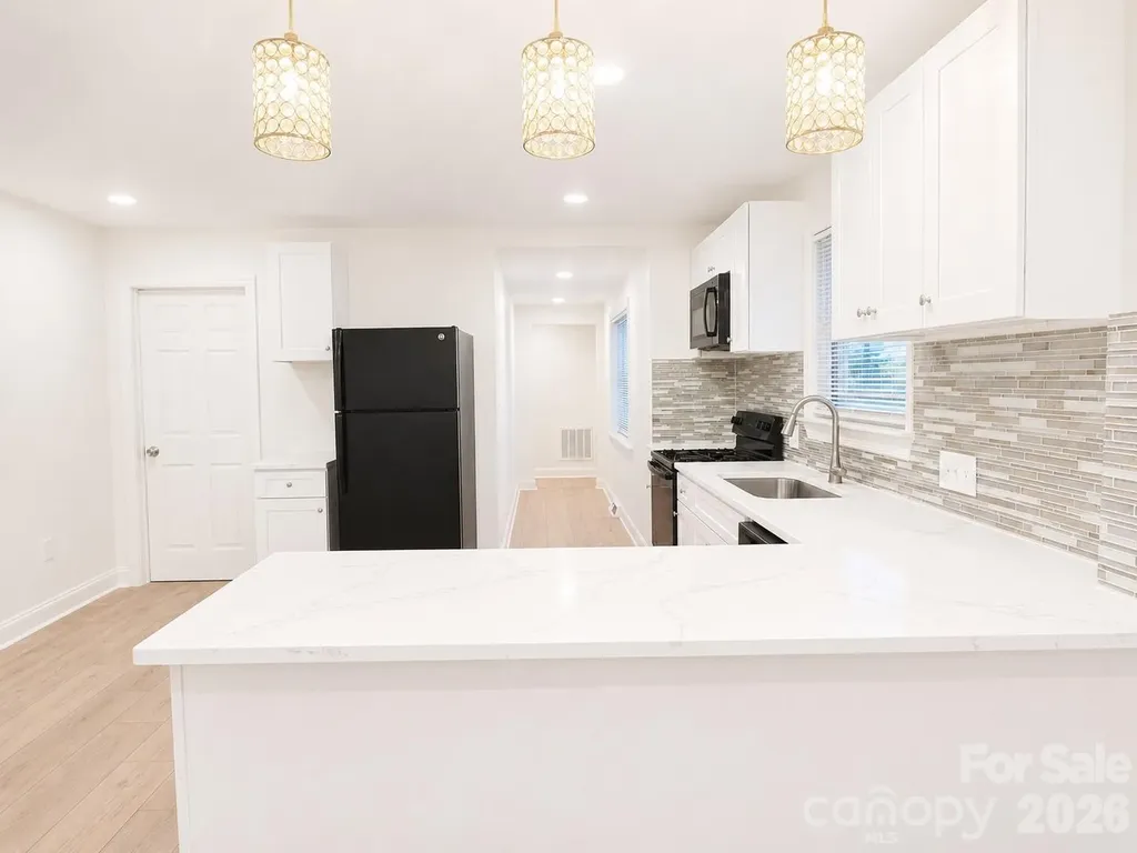 2007 Highland Street Charlotte NC 28208