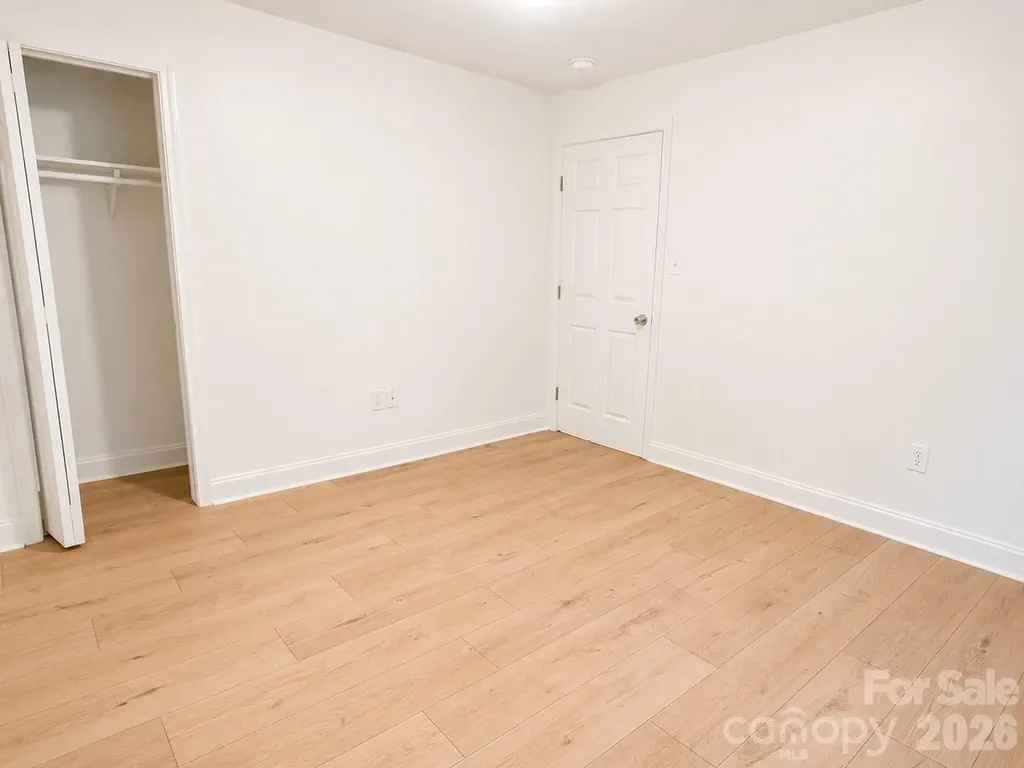 2007 Highland Street Charlotte NC 28208