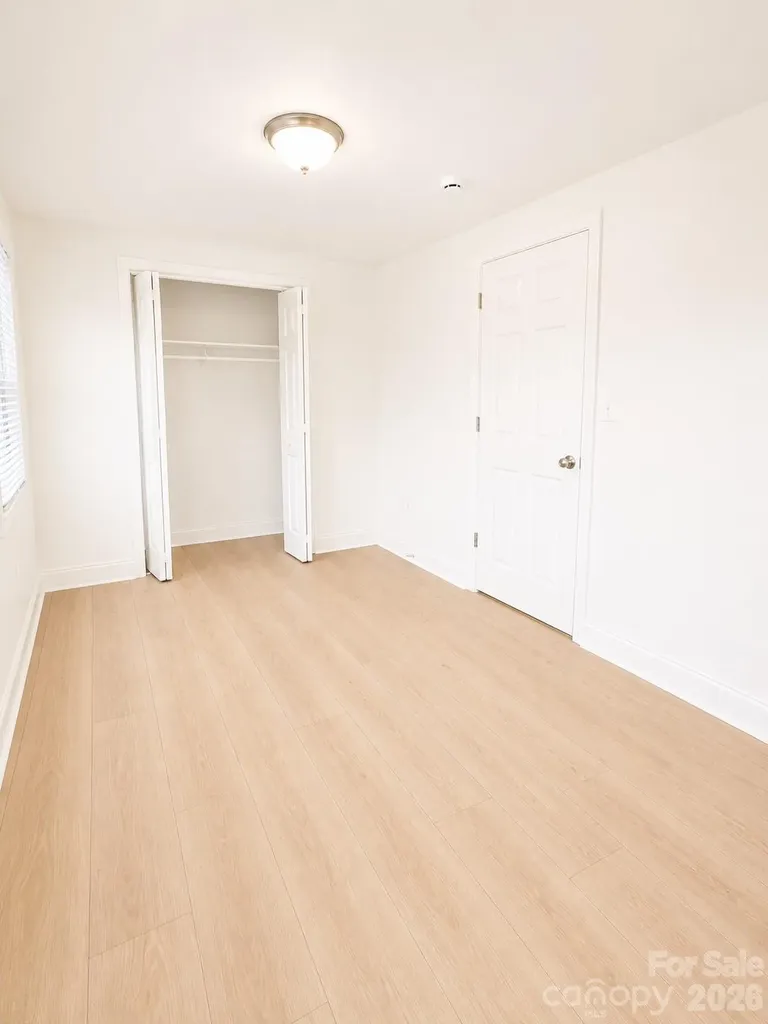 2007 Highland Street Charlotte NC 28208