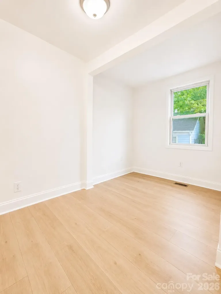 2007 Highland Street Charlotte NC 28208