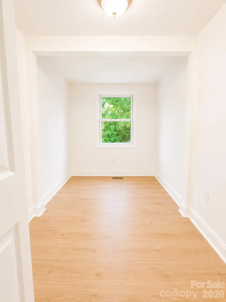 2007 Highland Street Charlotte NC 28208