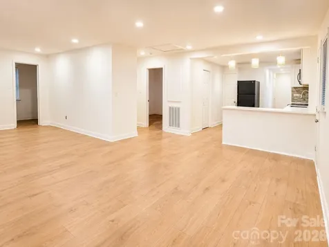 2007 Highland Street Charlotte NC 28208