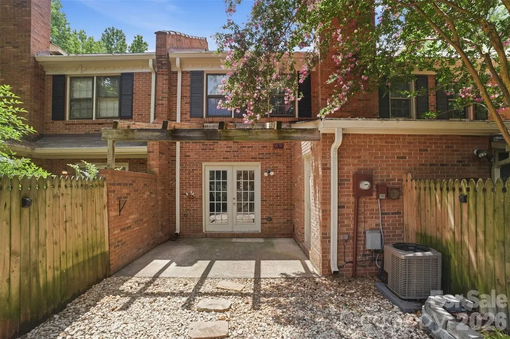 9020 Nolley Court Charlotte NC 28270