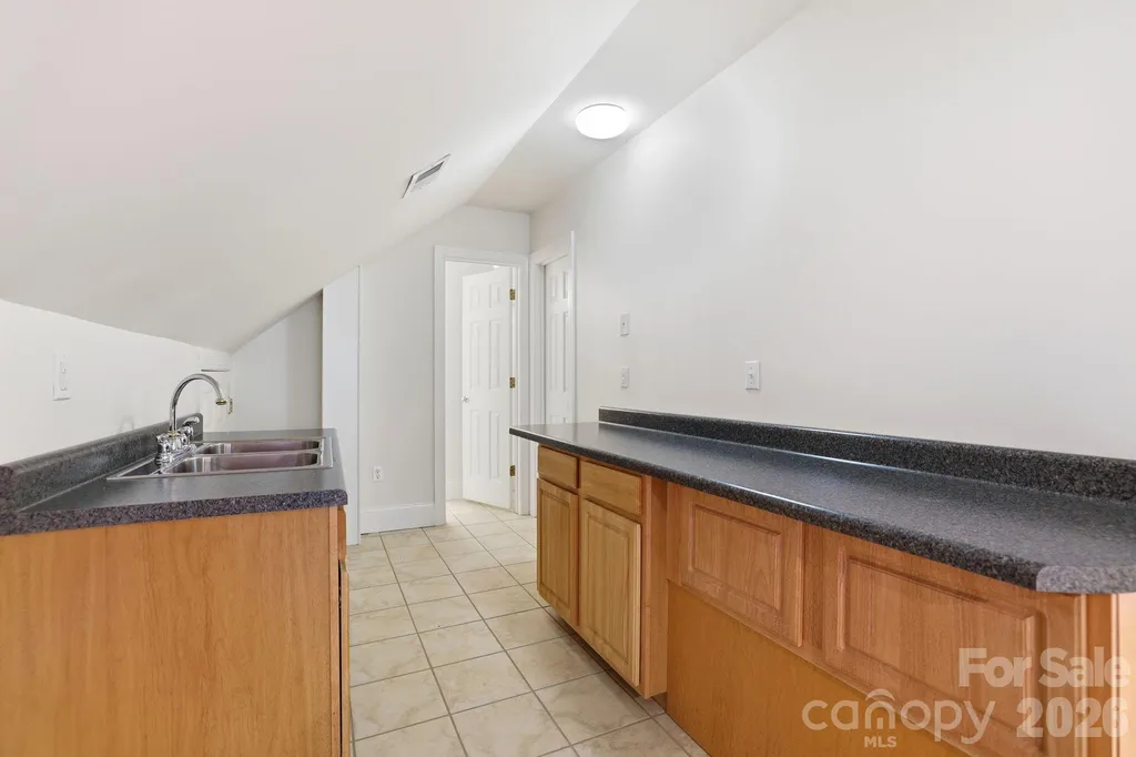 4024 Wild Nursery Court Charlotte NC 28215