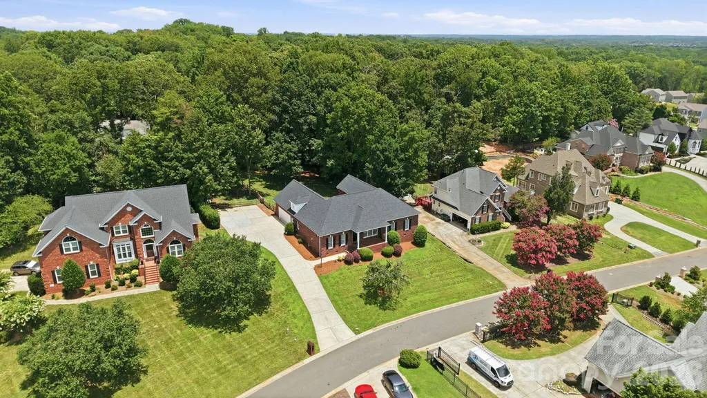 4024 Wild Nursery Court Charlotte NC 28215