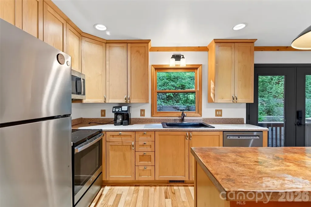 1506 Mckenzie Way S Old Fort NC 28762