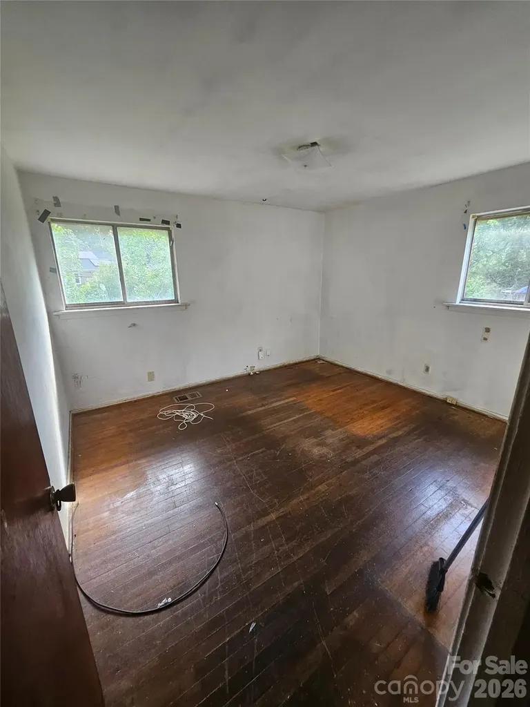 5415 Dennis Court Charlotte NC 28213