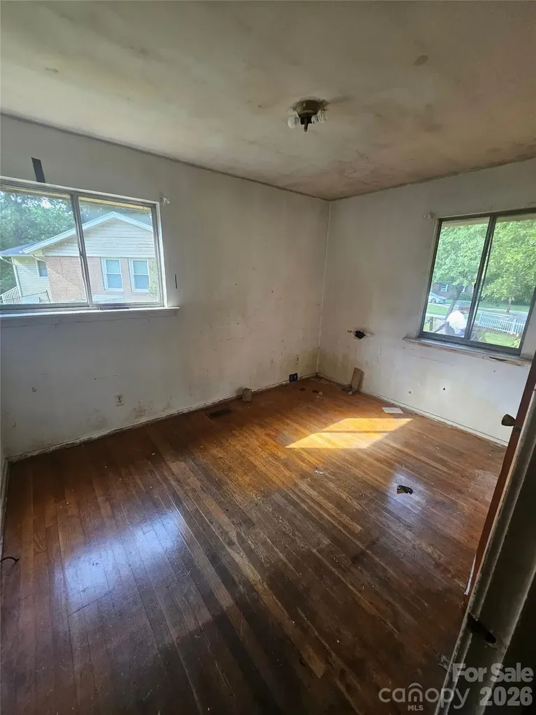 5415 Dennis Court Charlotte NC 28213