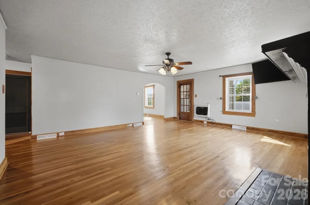 108 Patton Avenue Canton NC 28716