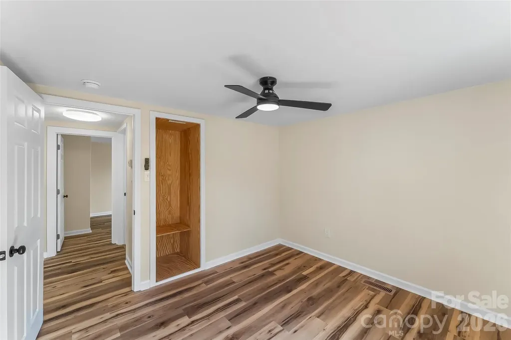 529 NW Stage Street Lenoir NC 28645