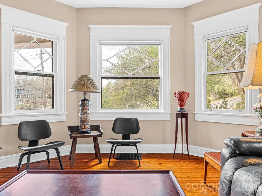 7 Montford Park Place Asheville NC 28801