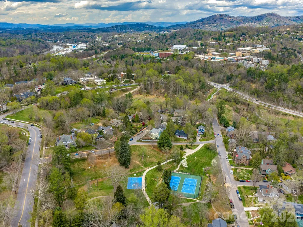 7 Montford Park Place Asheville NC 28801