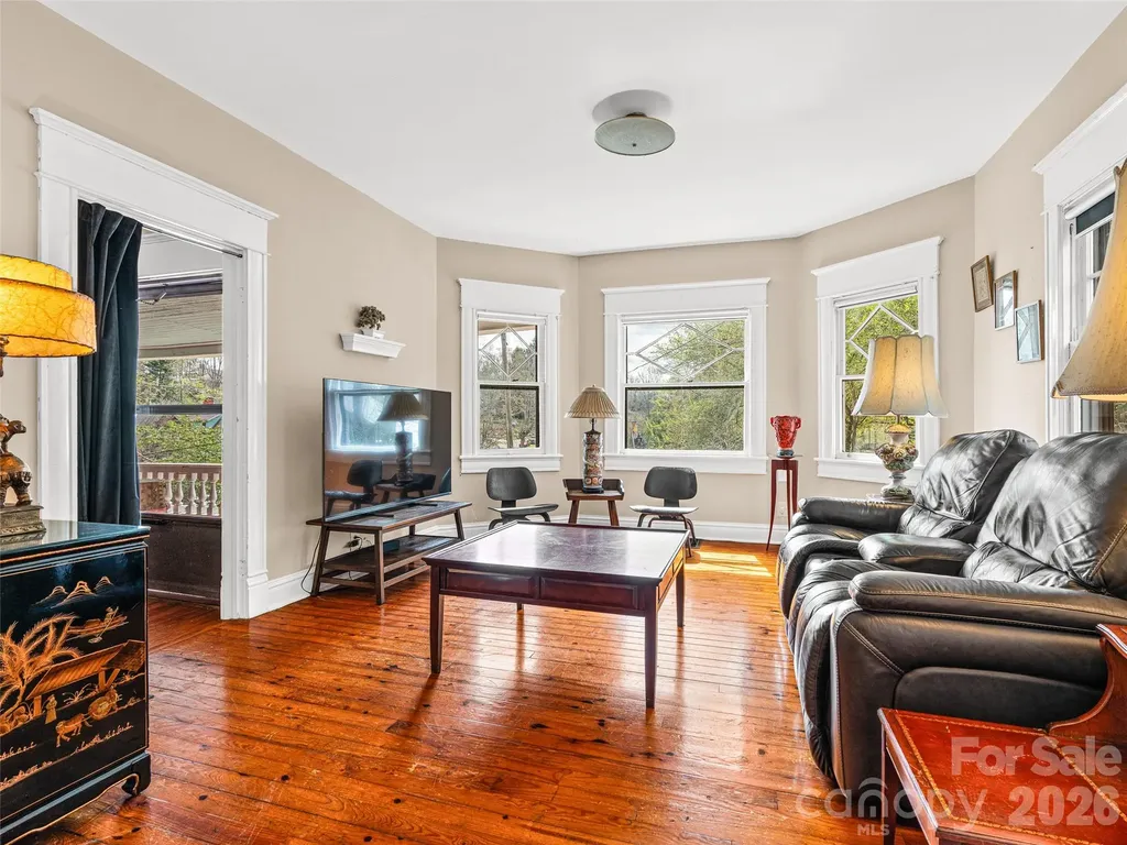 7 Montford Park Place Asheville NC 28801