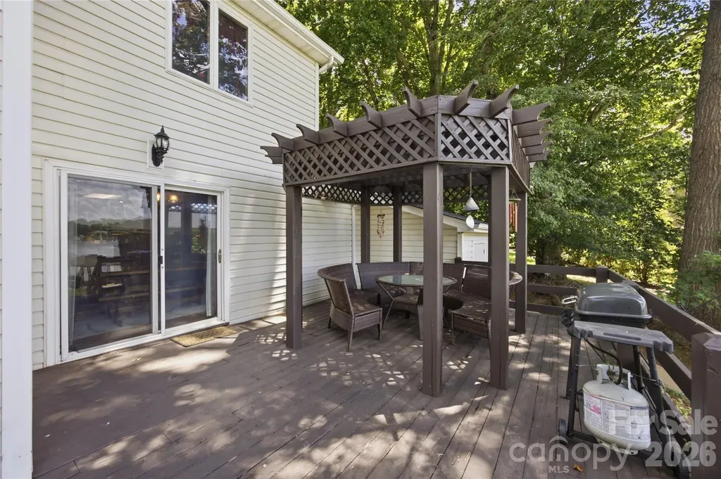 2216 Holly Lane Shelby NC 28150