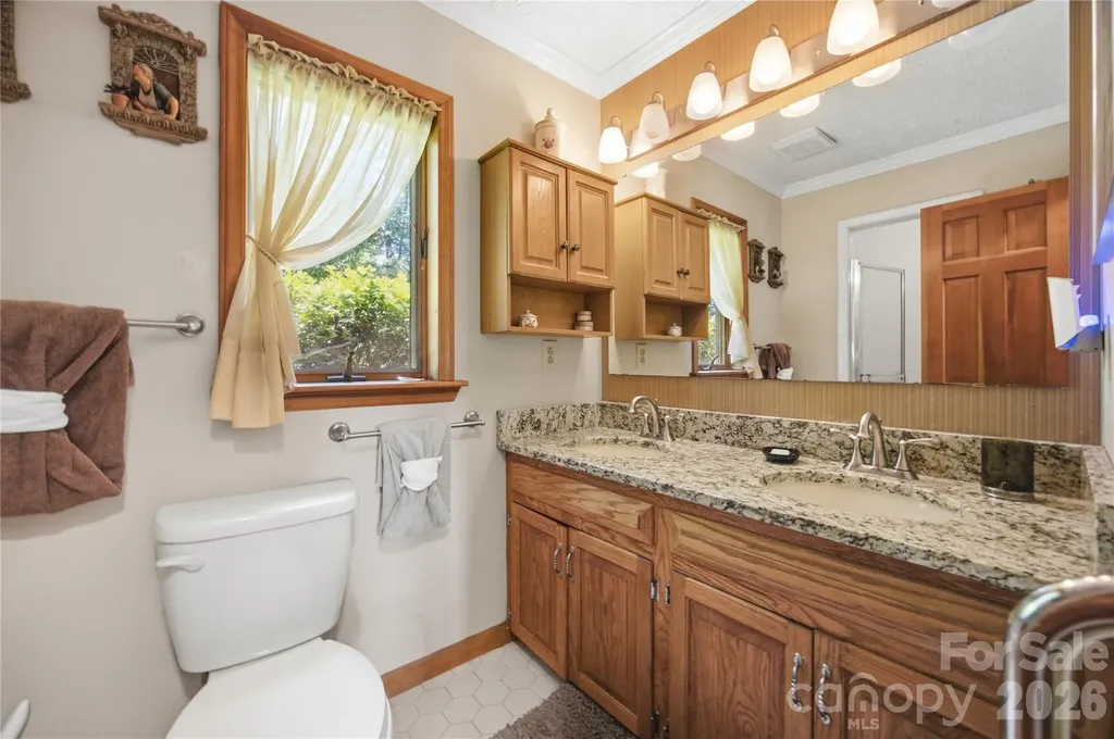 2216 Holly Lane Shelby NC 28150
