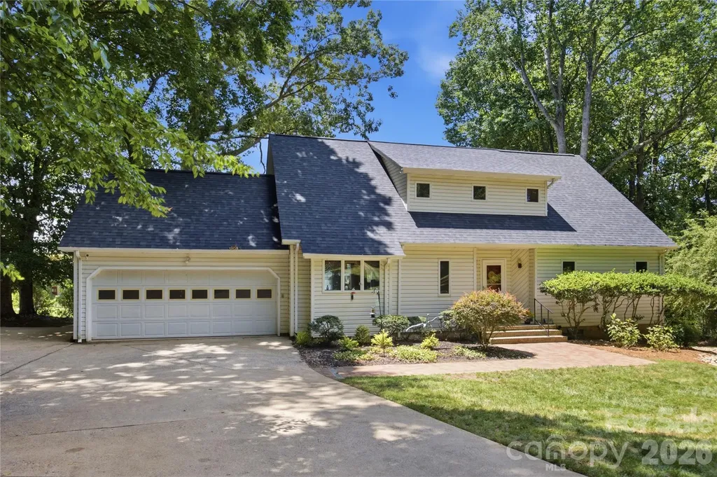 2216 Holly Lane Shelby NC 28150