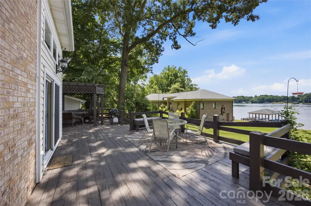 2216 Holly Lane Shelby NC 28150