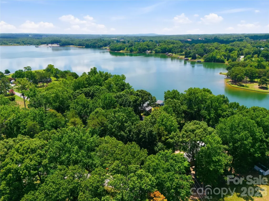 2216 Holly Lane Shelby NC 28150