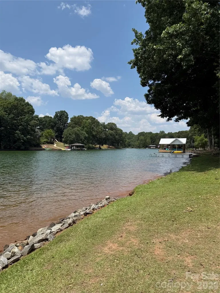 2216 Holly Lane Shelby NC 28150