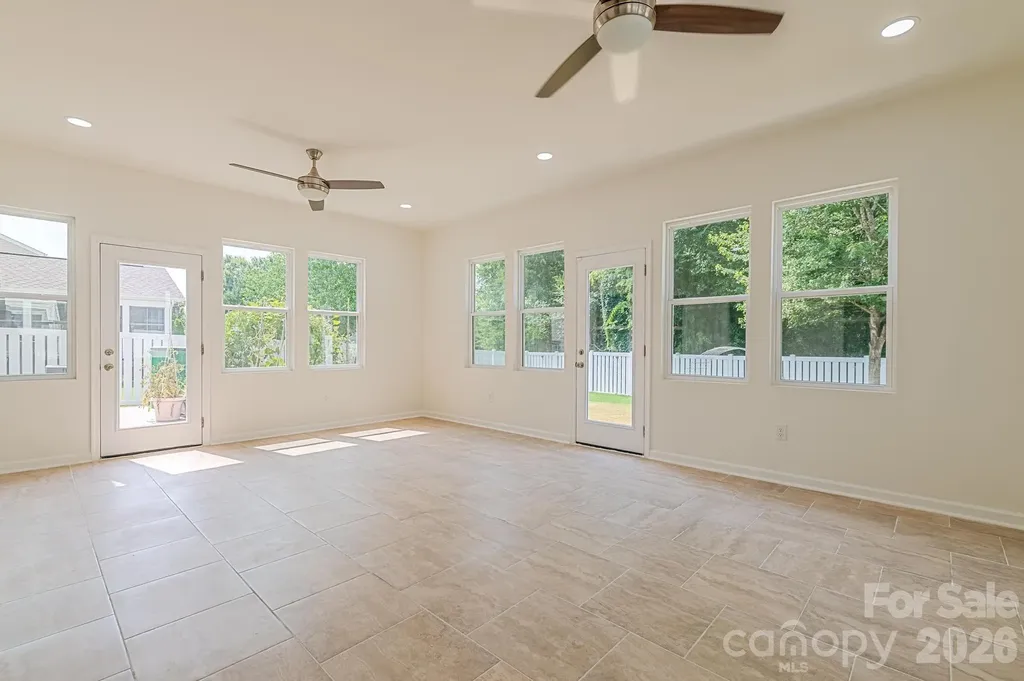 8212 Ruby Valley Road Charlotte NC 28277