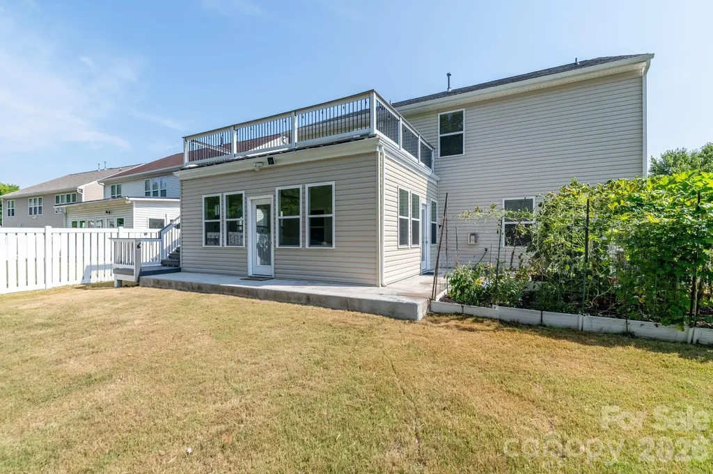 8212 Ruby Valley Road Charlotte NC 28277