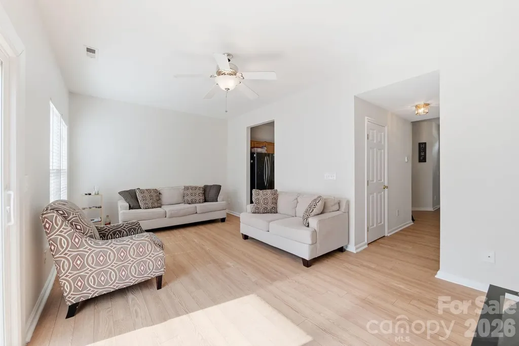 11018 Garden Oaks Lane Charlotte NC 28273