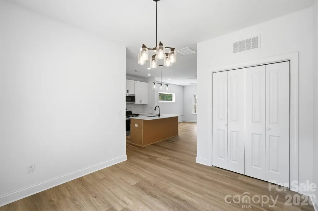 210 8th Avenue Drive SE Hickory NC 28602