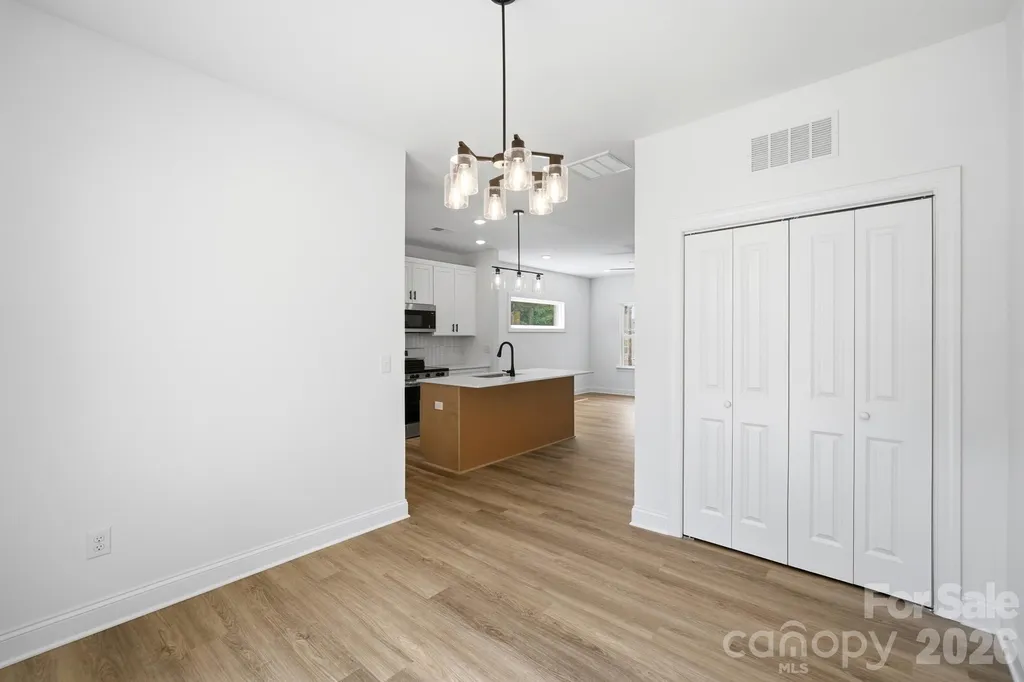 210 8th Avenue Drive SE Hickory NC 28602