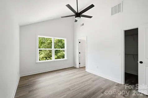 210 8th Avenue Drive SE Hickory NC 28602