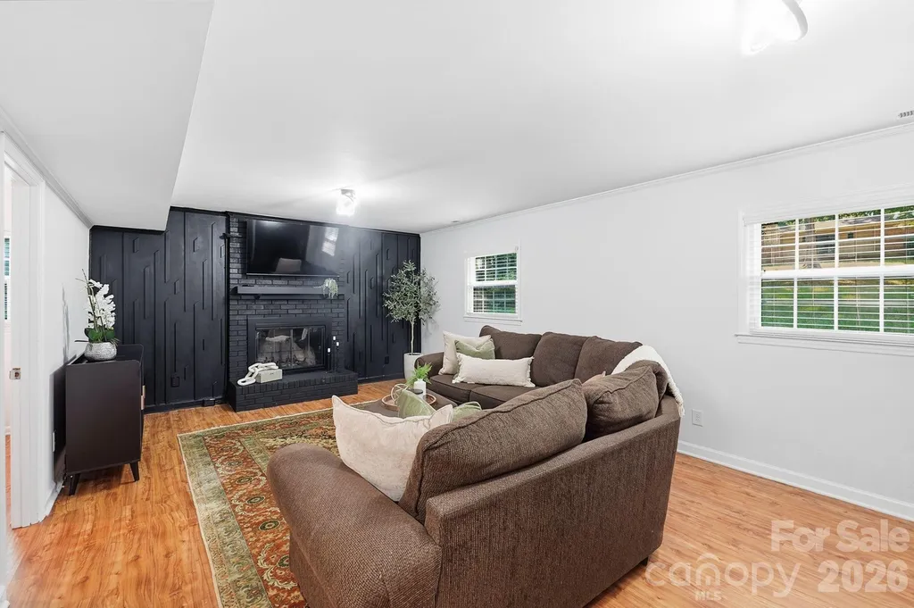 4515 Easthaven Drive Charlotte NC 28212