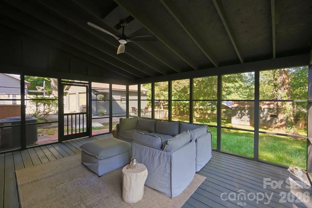 4515 Easthaven Drive Charlotte NC 28212