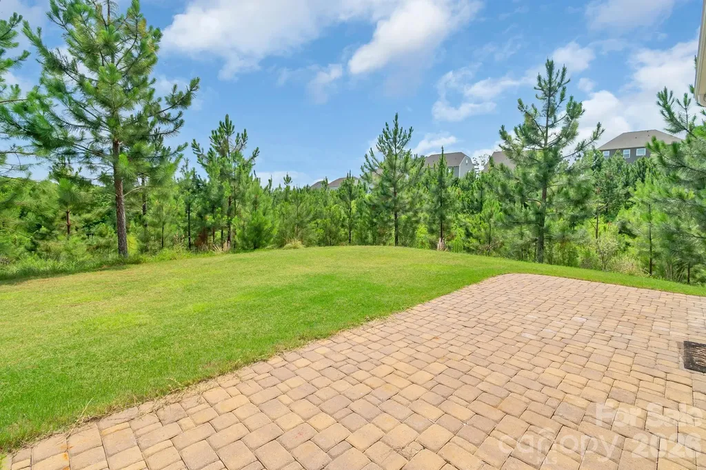 17713 Yarwill Court Charlotte NC 28278
