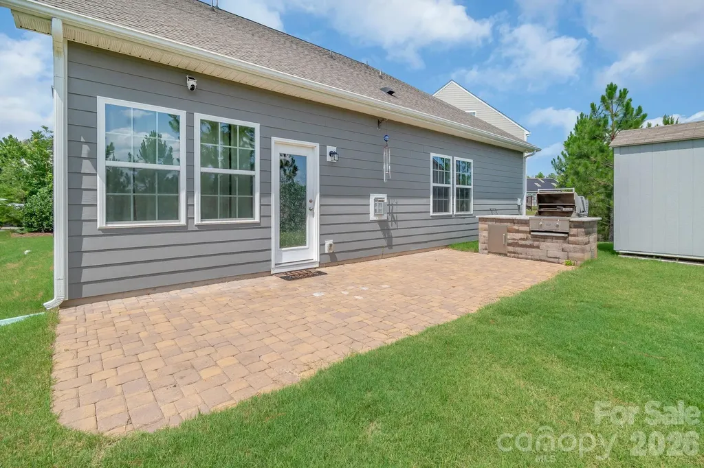 17713 Yarwill Court Charlotte NC 28278