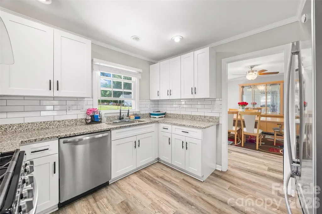 2323 Hedgewood Circle Gastonia NC 28052