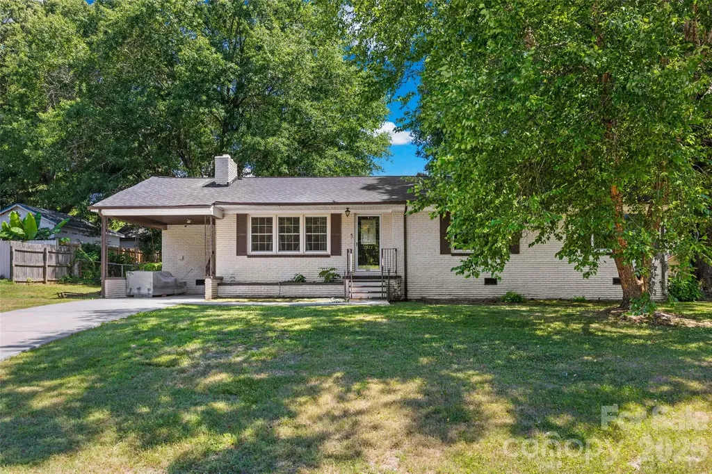 2323 Hedgewood Circle Gastonia NC 28052