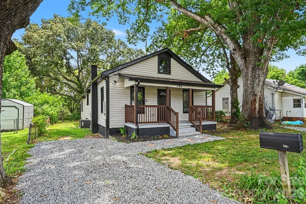104 E Hartford Avenue Bessemer City NC 28016