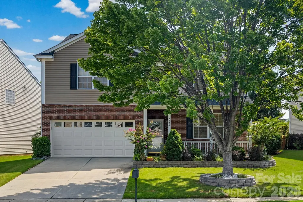 2025 Savannah Hills Drive Matthews NC 28105