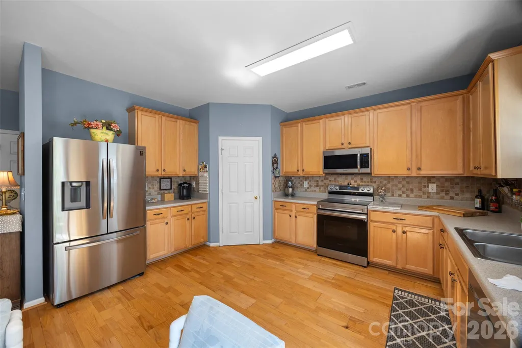 2025 Savannah Hills Drive Matthews NC 28105