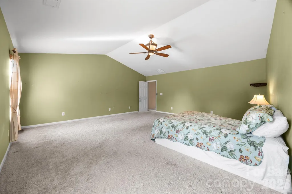 2025 Savannah Hills Drive Matthews NC 28105