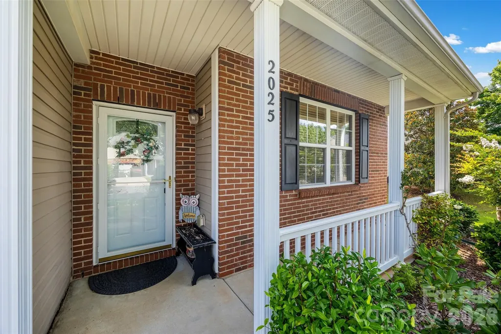 2025 Savannah Hills Drive Matthews NC 28105