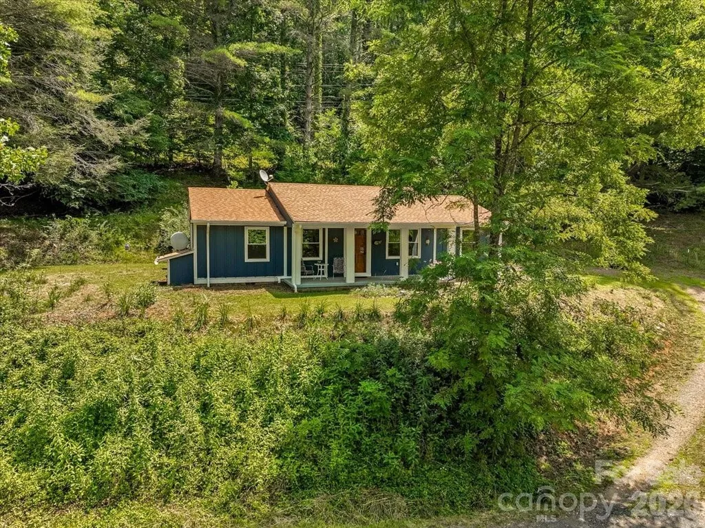 1280 Old Mine Fork Road Burnsville NC 28714