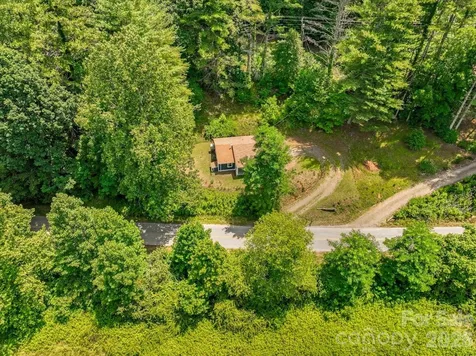 1280 Old Mine Fork Road Burnsville NC 28714